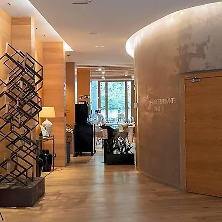 Zenit Hotel 4*