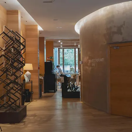 Zenit Hotel 4*